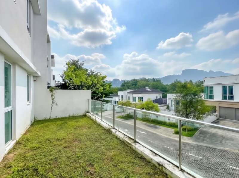 Twin Villa for Sale in Taman Melawati (Ulu Kelang) - Darren Pue - Exterior - PropertyGuru.com.my