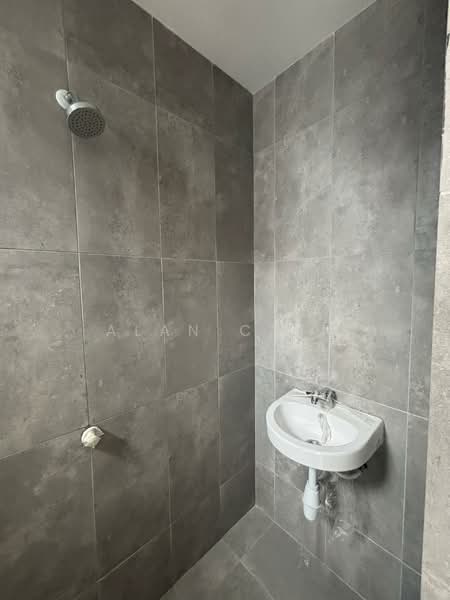 2.5-storey Terraced House for Rent in Taman Bukit Serdang (Seri Kembangan) - Alan Chin - Bathroom - PropertyGuru.com.my