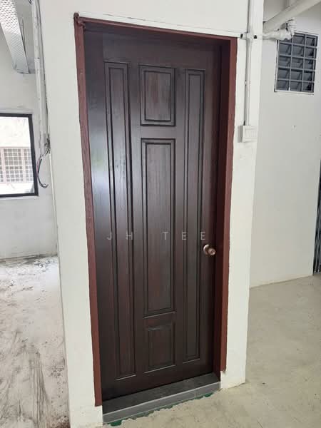 Shop / Office for Rent in SS2 (Petaling Jaya) - JH Tee - Entrance - PropertyGuru.com.my