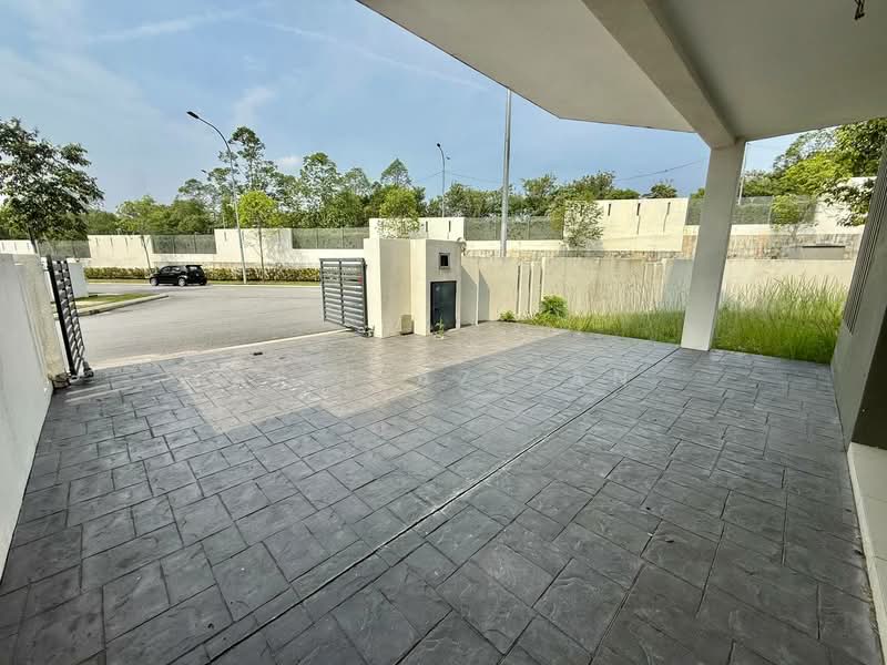 Terraced House for Sale in Kajang (Selangor) - Afif Azizan - Exterior - PropertyGuru.com.my