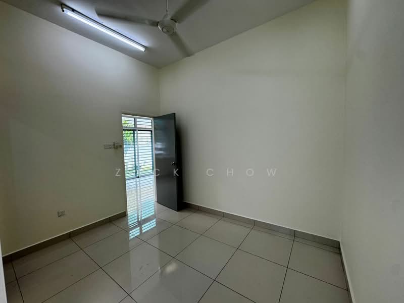 Cluster House for Sale in Taman Gaya (Ulu Tiram) - Zack Chow - Interior - PropertyGuru.com.my