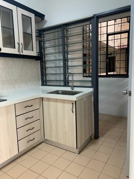 Condominium for Rent at Bayu Tasik 1 - Zev Azez - Kitchen - PropertyGuru.com.my