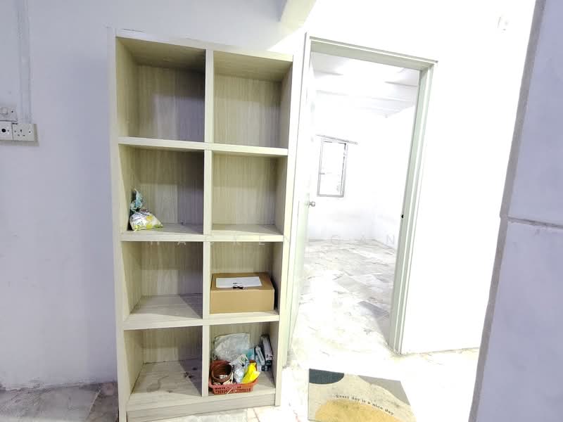 Apartment for Rent at Indah Apartments - Hacken Gan - Living room - PropertyGuru.com.my