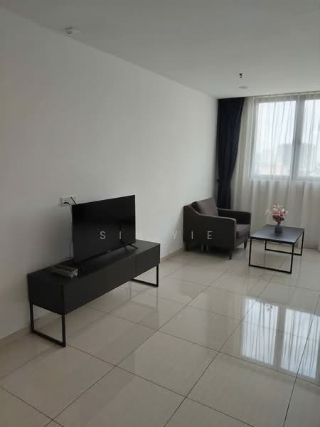 Servis Apartment untuk Disewa di Ramada Suites @ The Straits - Sin Yie - Living Room - PropertyGuru.com.my
