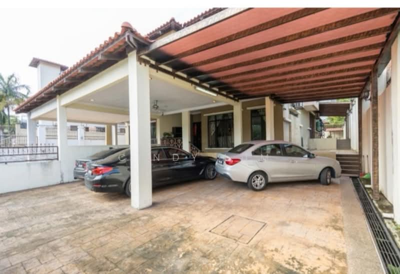 Semi-Detached House for Sale in Taman Yarl (Jalan Klang Lama (Old Klang Road)) - Cindy Lum - Car Park - PropertyGuru.com.my