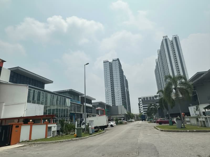 Semi-D Factory for Rent in Taman Perindustrian Meranti Jaya (Puchong) - May Wong - Exterior - PropertyGuru.com.my