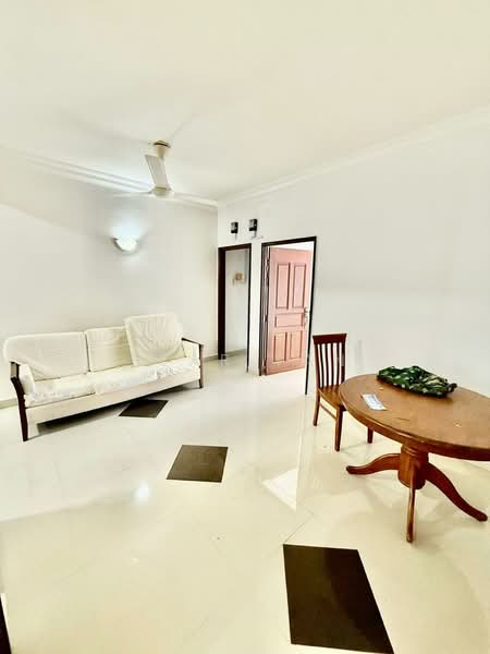 Condominium for Rent at Gurney Park Condominium - Bear Tan - Living Room - PropertyGuru.com.my