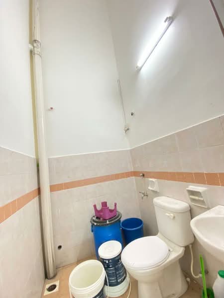Bandar Putra untuk Untuk Dijual - RM 440,000, Apr 2026 - Bathroom - PropertyGuru.com.my