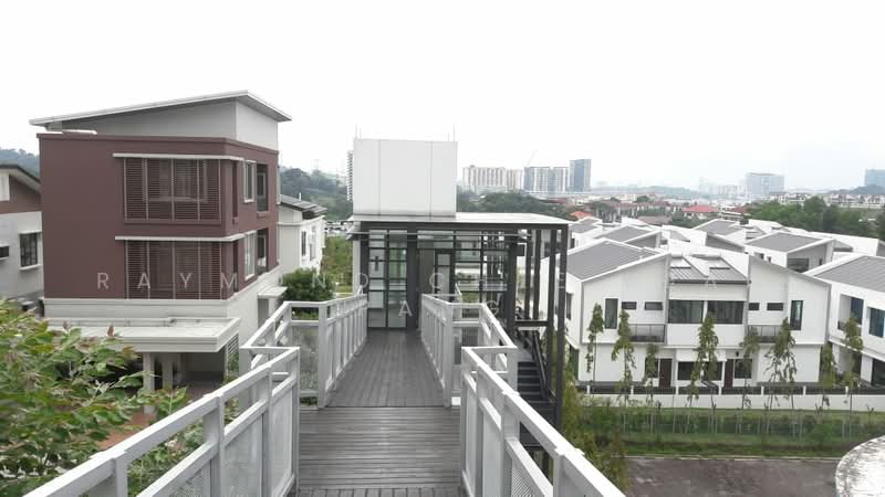 2.5-storey Terraced House for Sale in Taman Equine (Seri Kembangan) - Raymond Chee Kean Pang - Exterior - PropertyGuru.com.my