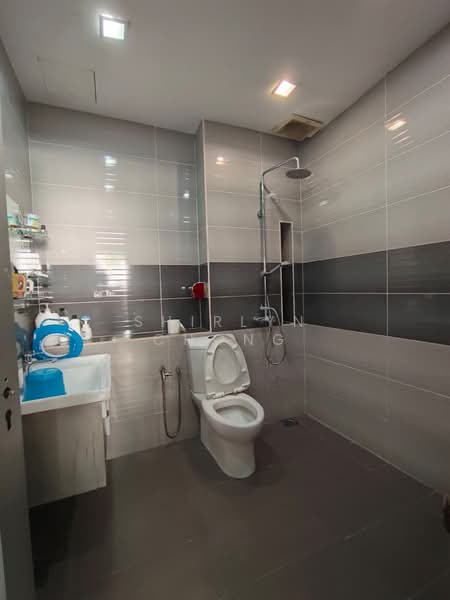 Semi-Detached House for Sale in Setia Alam (Selangor) - Shirlyn Chong - Bathroom - PropertyGuru.com.my