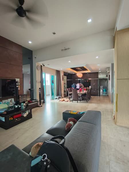 Semi-Detached House for Sale in Setia Alam (Selangor) - Shirlyn Chong - Living Room - PropertyGuru.com.my