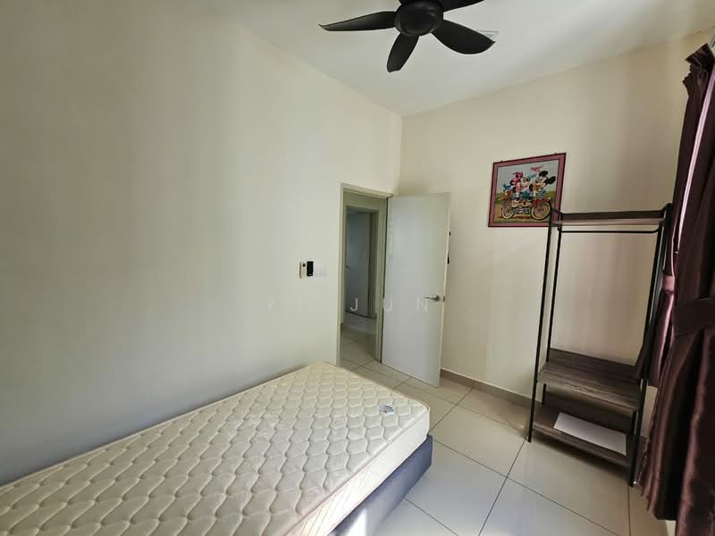 Condominium for Rent at Skyvilla @ D'Island - Yi Jun - Bedroom - PropertyGuru.com.my