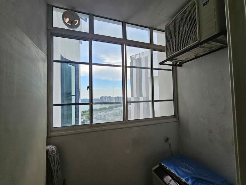 Condominium for Rent at Skyvilla @ D'Island - Yi Jun - Balcony - PropertyGuru.com.my