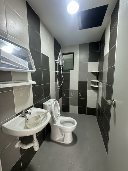 Residensi Mutiara Kajang 2 untuk Untuk Dijual - RM 350,000, Apr 2026 - Bathroom - PropertyGuru.com.my