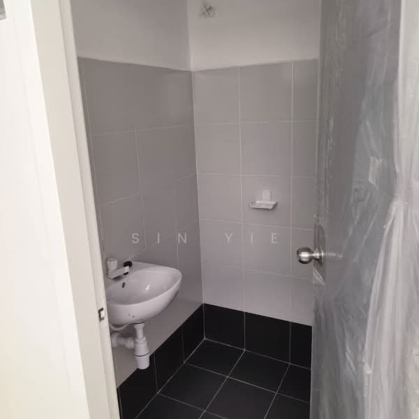 Apartment for Rent at Pangsapuri Flora Indah - Sin Yie - PropertyGuru.com.my