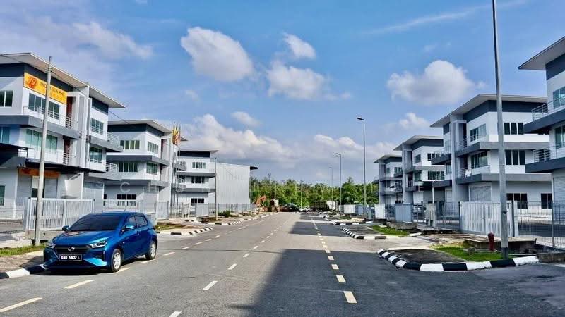 Semi-D Factory for Sale in Kuching (Sarawak) - Chun Jiew Lee - Exterior - PropertyGuru.com.my