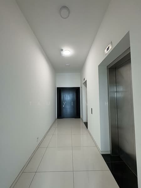 Condominium for Sale at Tropicana Grande - Tam Yi Wah - Corridor - PropertyGuru.com.my
