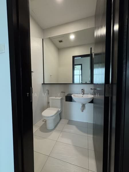 Condominium for Sale at Tropicana Grande - Tam Yi Wah - Bathroom - PropertyGuru.com.my