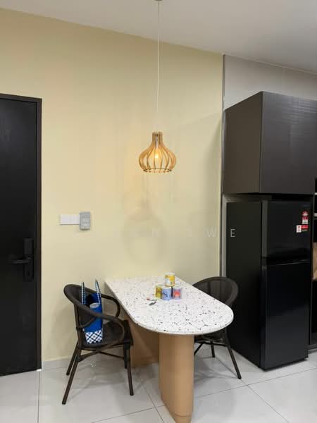 Bay Point @ Country Garden Danga Bay untuk Untuk Dijual - RM 548,000, Apr 2026 - Kitchen - PropertyGuru.com.my