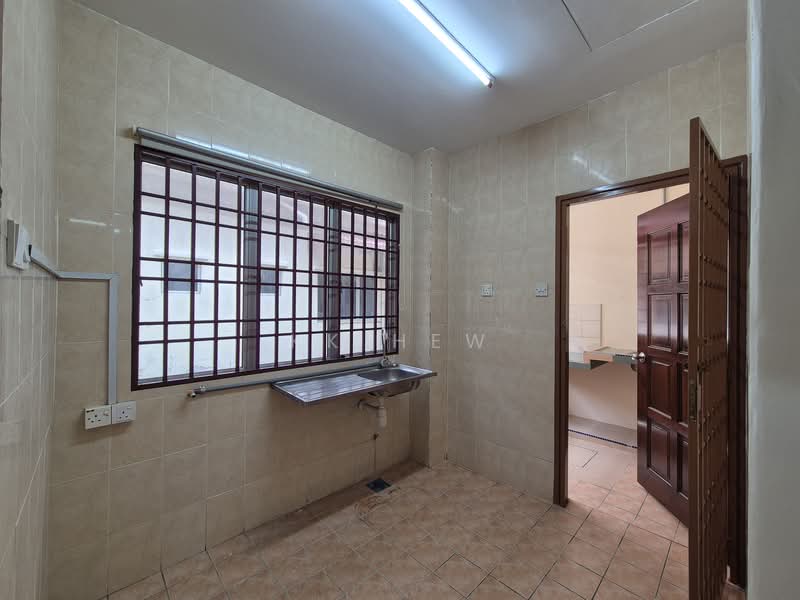 Taman Kajang Impian untuk Untuk Disewa - RM 1,500 /bulan, Apr 2026 - Kitchen - PropertyGuru.com.my