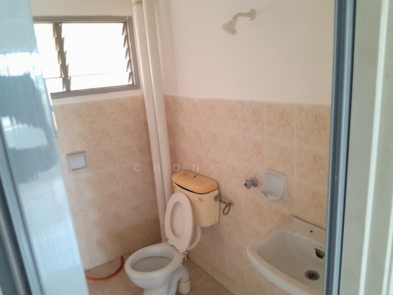 Pangsapuri Perdana Impian untuk Untuk Disewa - RM 900 /bulan, Apr 2026 - Bathroom - PropertyGuru.com.my