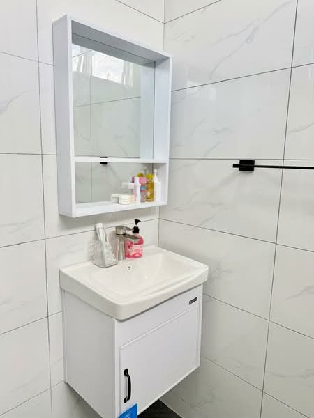 Apartment for Rent at Lake View Suites - Kay Ng - PropertyGuru.com.my