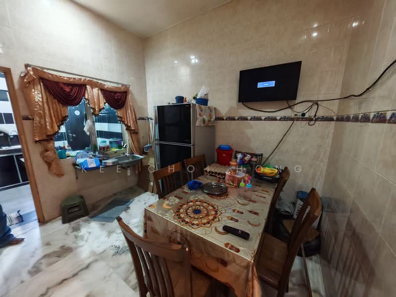 1-storey Terraced House for Sale in Hutan Melintang (Perak) - Kee Choi Hong - Kitchen - PropertyGuru.com.my