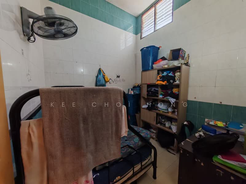 1-storey Terraced House for Sale in Hutan Melintang (Perak) - Kee Choi Hong - Bedroom - PropertyGuru.com.my