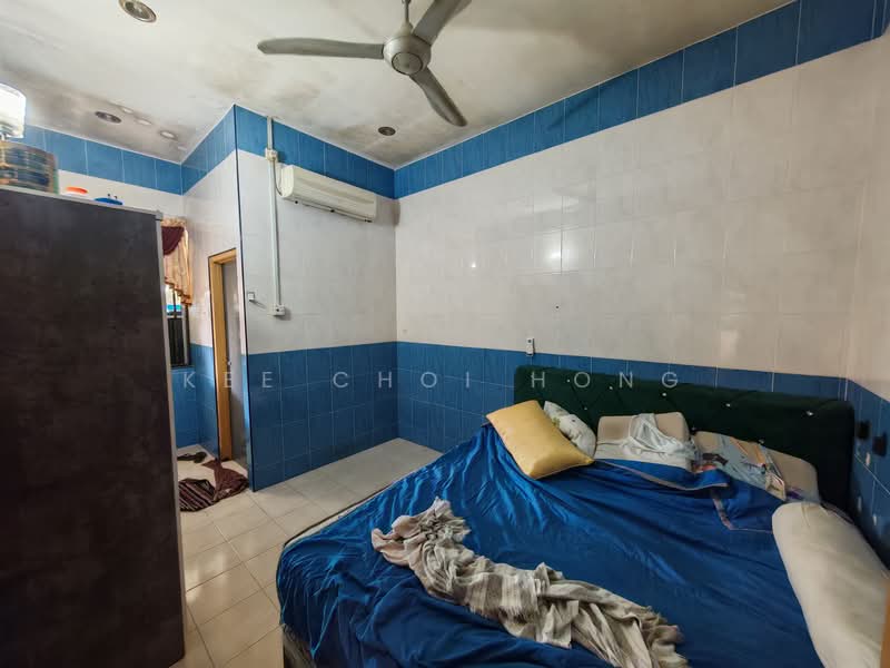 1-storey Terraced House for Sale in Hutan Melintang (Perak) - Kee Choi Hong - Bedroom - PropertyGuru.com.my