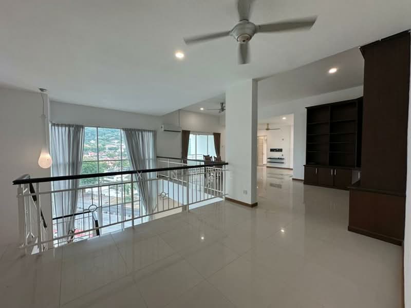 Condominium for Sale at Tanjung Beach Condominium - Xinnee . - Living Room - PropertyGuru.com.my