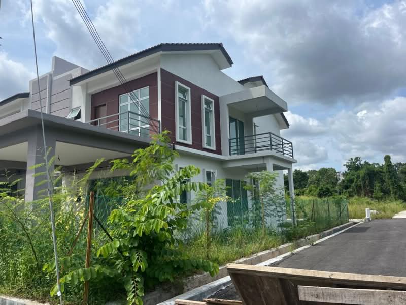 Terraced House for Rent in Bukit Beruang (Bukit Baru) - Woon . - Exterior - PropertyGuru.com.my