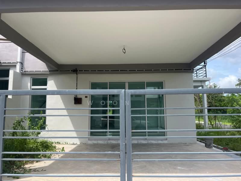 Terraced House for Rent in Bukit Beruang (Bukit Baru) - Woon . - Exterior - PropertyGuru.com.my