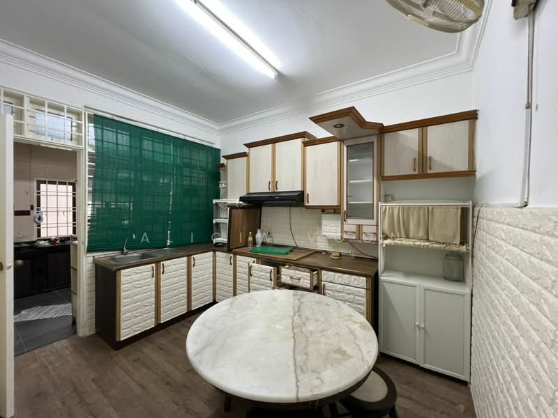 2-storey Terraced House for Sale in Taman Desa Cemerlang (Ulu Tiram) - Alicia Voon - Kitchen - PropertyGuru.com.my