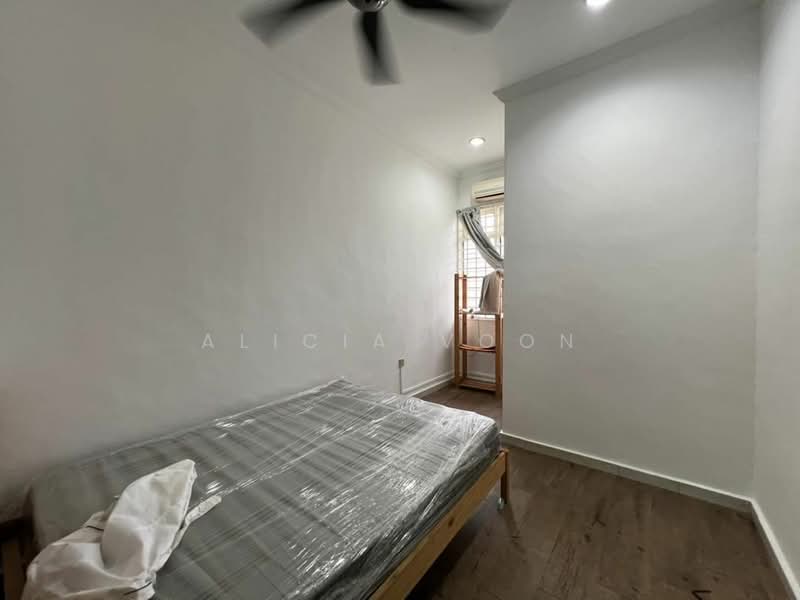 2-storey Terraced House for Sale in Taman Desa Cemerlang (Ulu Tiram) - Alicia Voon - Bedroom - PropertyGuru.com.my