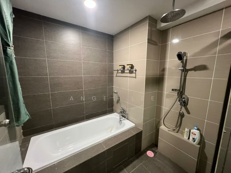 Iskandar Residences untuk Untuk Disewa - RM 2,000 /bulan, Apr 2026 - Bathroom - PropertyGuru.com.my