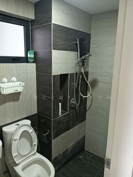 Kondominium untuk Dijual di Aster Residence - Vincent Yeoh - Bathroom - PropertyGuru.com.my