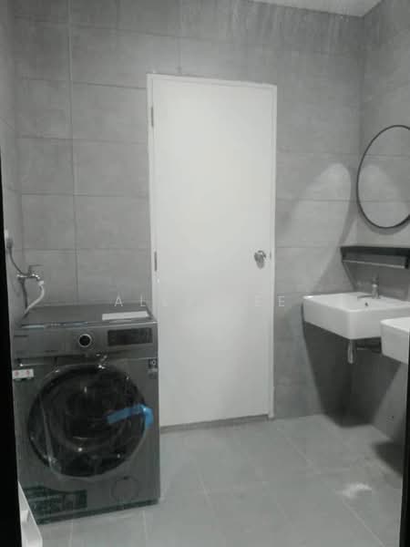 Service Residence for Rent at Cubic Botanical - Ally Lee - Bathroom - PropertyGuru.com.my