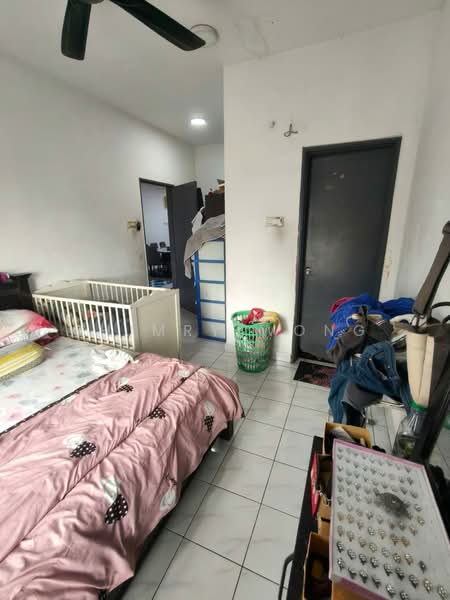 Pangsapuri untuk Dijual di Residensi Hijauan Lumayan - Shimry Wong - Bedroom - PropertyGuru.com.my