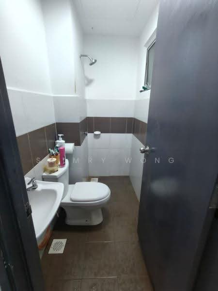 Pangsapuri untuk Dijual di Residensi Hijauan Lumayan - Shimry Wong - Bathroom - PropertyGuru.com.my