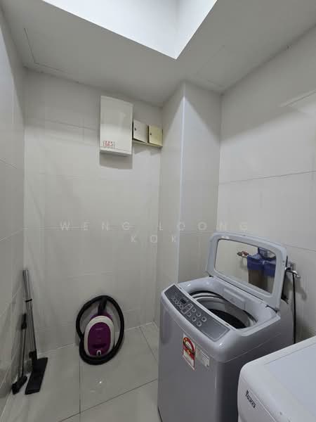 Servis Apartment untuk Disewa di Solaris Dutamas - Weng Loong Kok - Interior - PropertyGuru.com.my