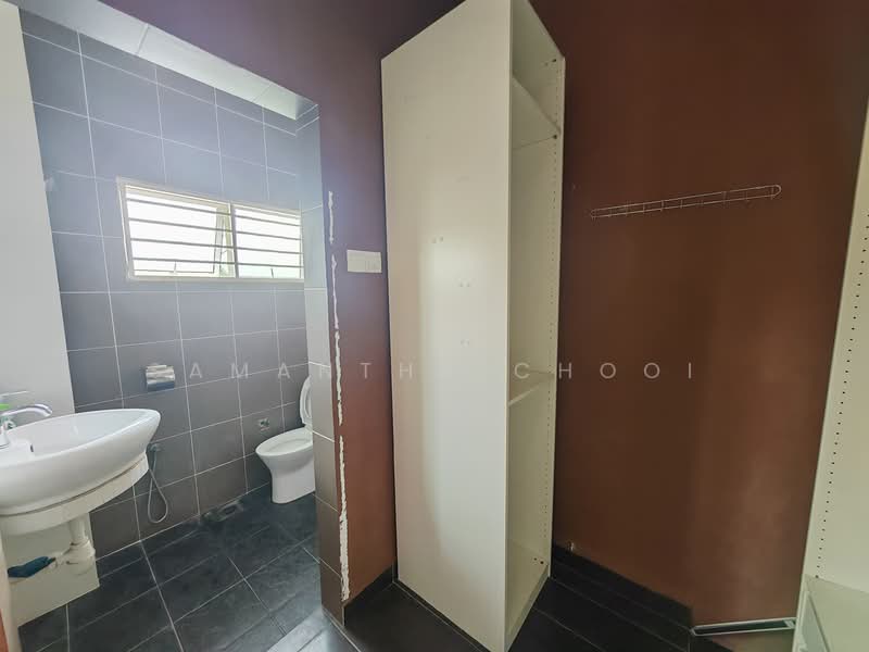 Townhouse for Sale in Taman Tasik Puchong (Puchong) - Samantha Chooi - Bathroom - PropertyGuru.com.my