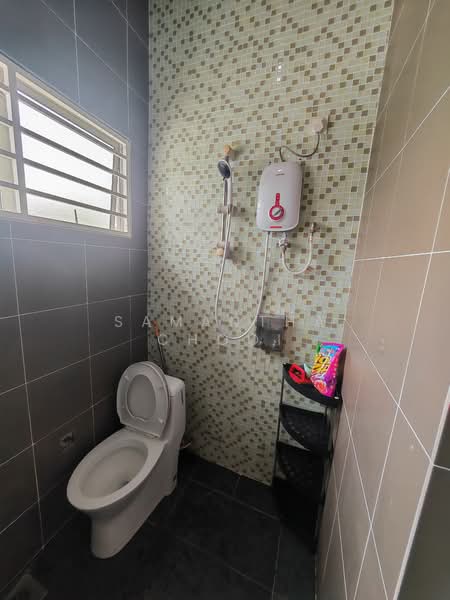 Townhouse for Sale in Taman Tasik Puchong (Puchong) - Samantha Chooi - Bathroom - PropertyGuru.com.my