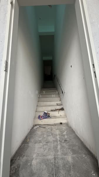 Shop / Office for Rent in Puchong (Selangor) - Gary Yow Eng How - Corridor - PropertyGuru.com.my