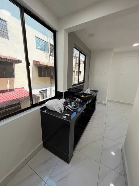 Flat for Sale at Flat Taman Ungku Tun Aminah - Nicole Tan - Interior - PropertyGuru.com.my