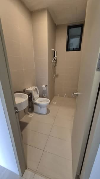 Apartment for Sale at Fulton Park - Jeno Tan - Bathroom - PropertyGuru.com.my