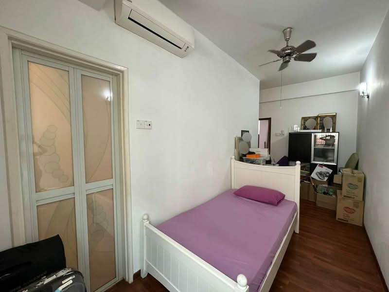 3-storey Terraced House for Sale in Tanjung Bungah (Penang) - Xinnee . - Bedroom - PropertyGuru.com.my