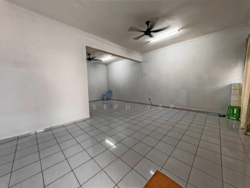 Rumah Teres 2 Tingkat untuk Disewa di Taman Suria (Johor Bahru) - Joseph Yap - Living Room - PropertyGuru.com.my
