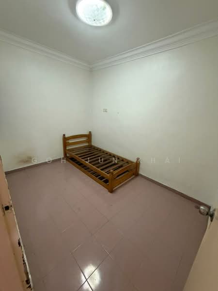 Townhouse for Rent in Taman Merdeka Jaya (Batu Berendam) - Goh Jun Khai - Bedroom - PropertyGuru.com.my