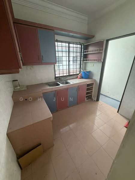 Townhouse for Rent in Taman Merdeka Jaya (Batu Berendam) - Goh Jun Khai - Kitchen - PropertyGuru.com.my