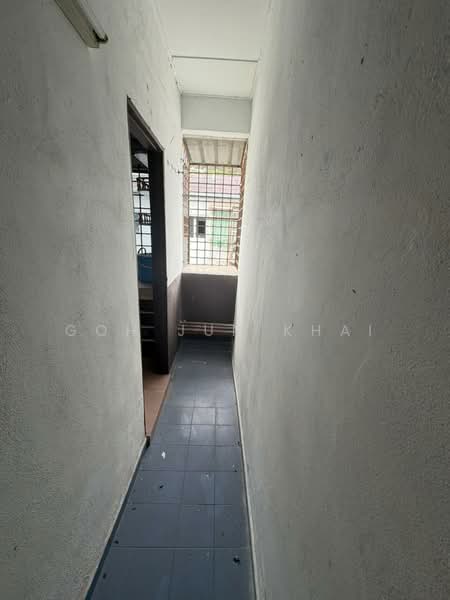Townhouse for Rent in Taman Merdeka Jaya (Batu Berendam) - Goh Jun Khai - Corridor - PropertyGuru.com.my